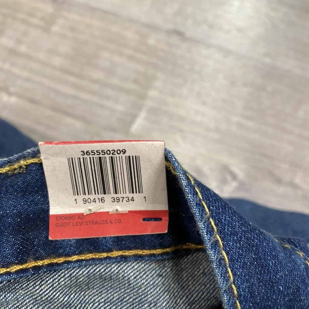Levis levis 511